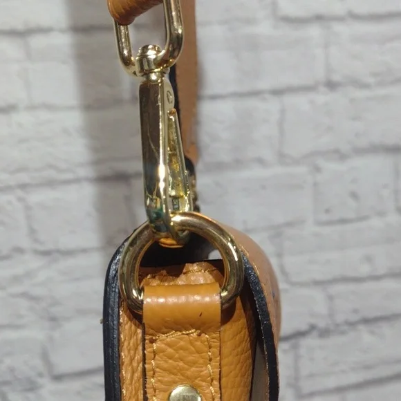 Vera Pelle Leather Crossbody Bag - Picture 4 of 16